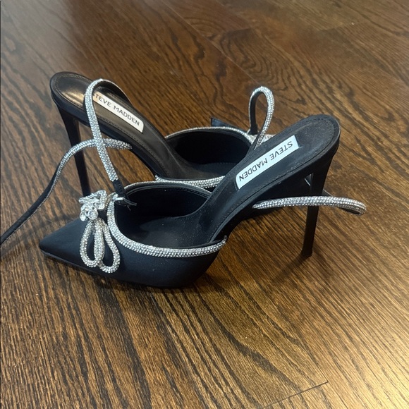 Steve Madden Black Pointed Toe Crystal Bow Ankle Tie Heels - worn once!! - Picture 2 of 5